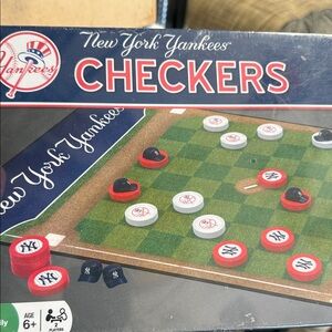 Checkers Game - Red & White Team Set